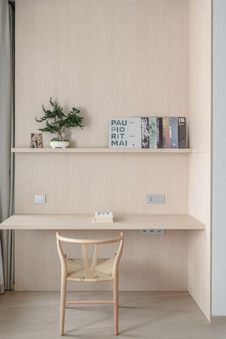 Cozy Japanese Oasis With Balcony, Gramophone, Netflix Apartment Vilnius Luaran gambar