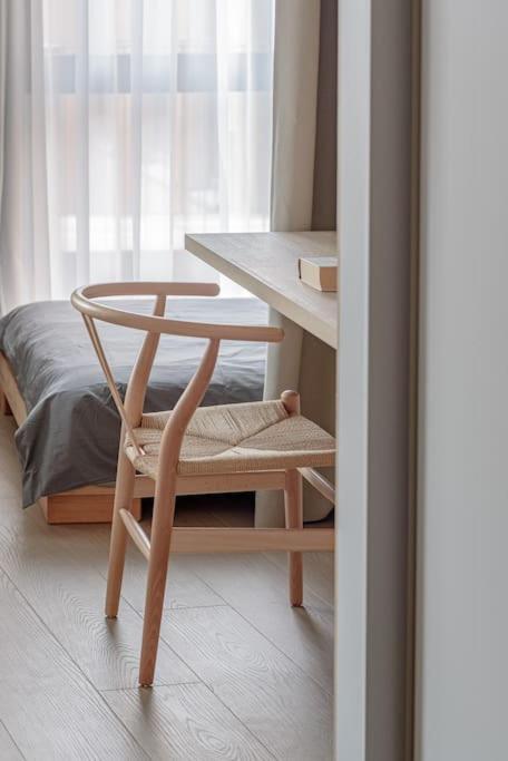 Cozy Japanese Oasis With Balcony, Gramophone, Netflix Apartment Vilnius Luaran gambar