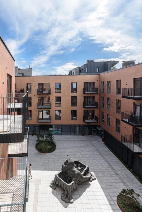 Cozy Japanese Oasis With Balcony, Gramophone, Netflix Apartment Vilnius Luaran gambar